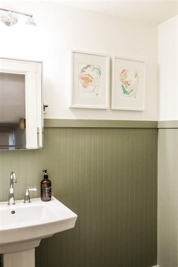 Beadboard bathroom - How To Discuss