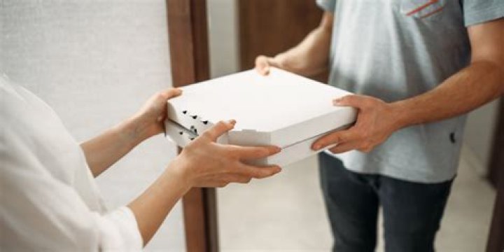 Can I Get Pizza Delivered To My Hotel Room