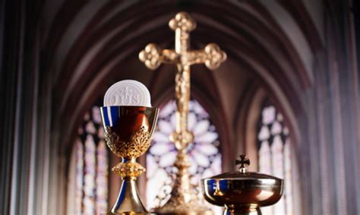 Holy eucharist - How To Discuss