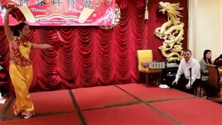 How Do You Make A Handkerchief Dance