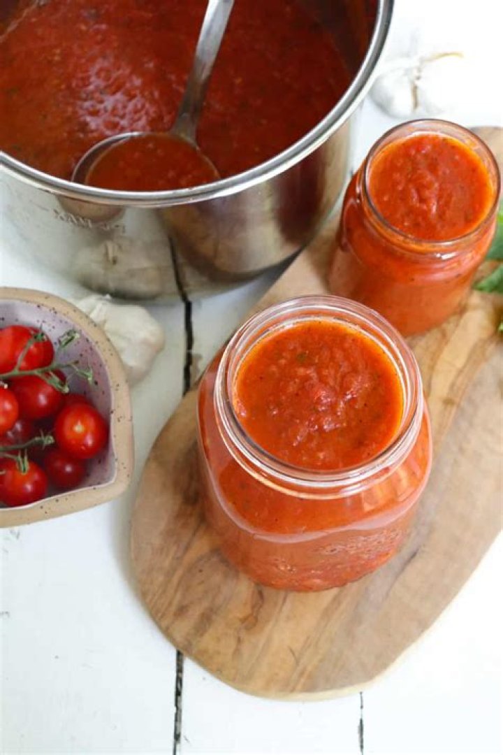 How to make 10 variations of tomato sauce for tasteful meals