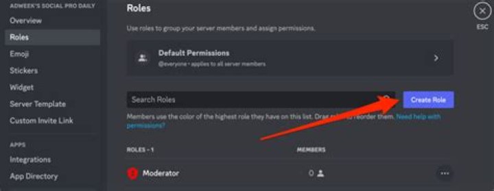 How to make roles on discord