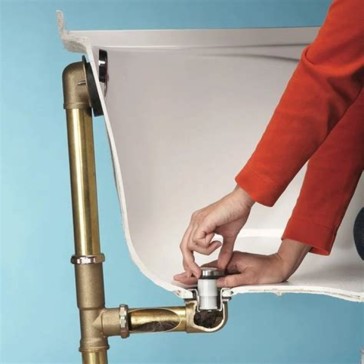 How to snake a bathtub drain