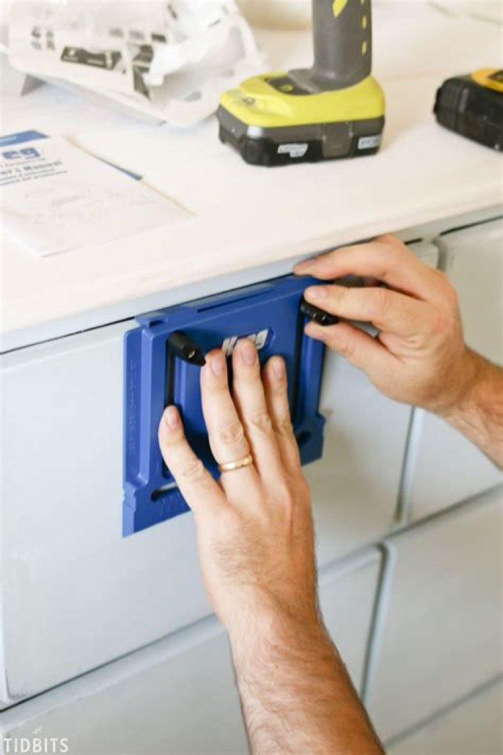 Installing cabinet hardware - How To Discuss