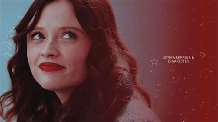 Manon Strawberry Cigarettes - How To Discuss